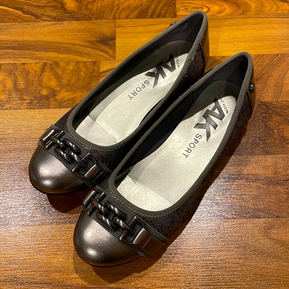 Anne Klein Sport Flats Size 7